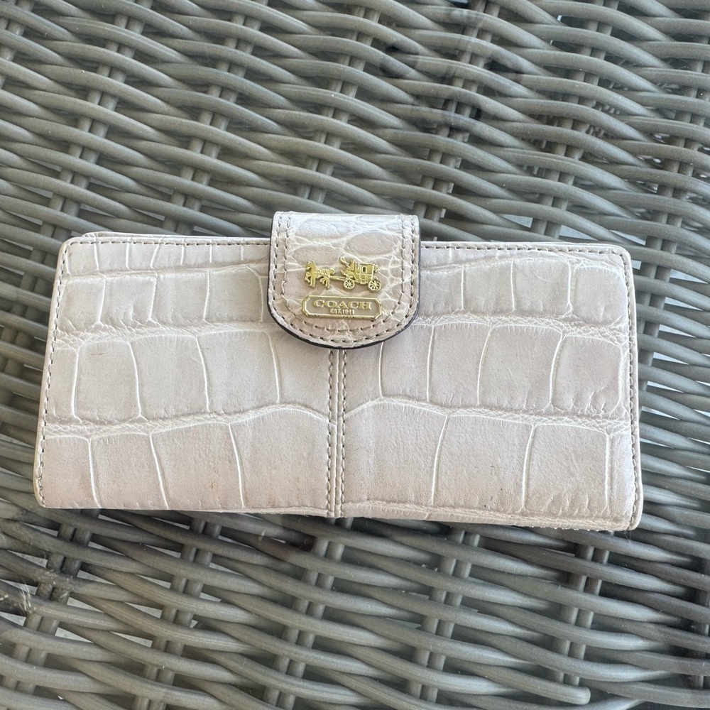 Coach Cream Wallet